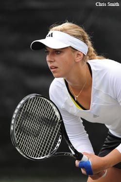 Sabine Lesicki defeated Venus on the green clay of Charleston